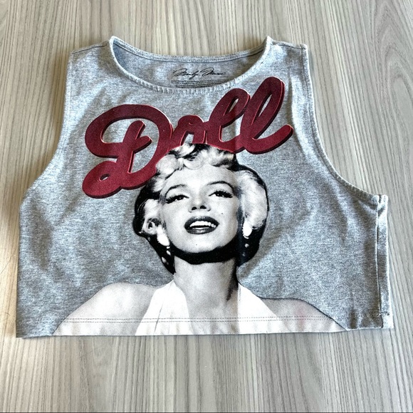MARILYN MONROE SPORTS BRA/CROP TOP SIZE MEDIUM - Picture 1 of 5